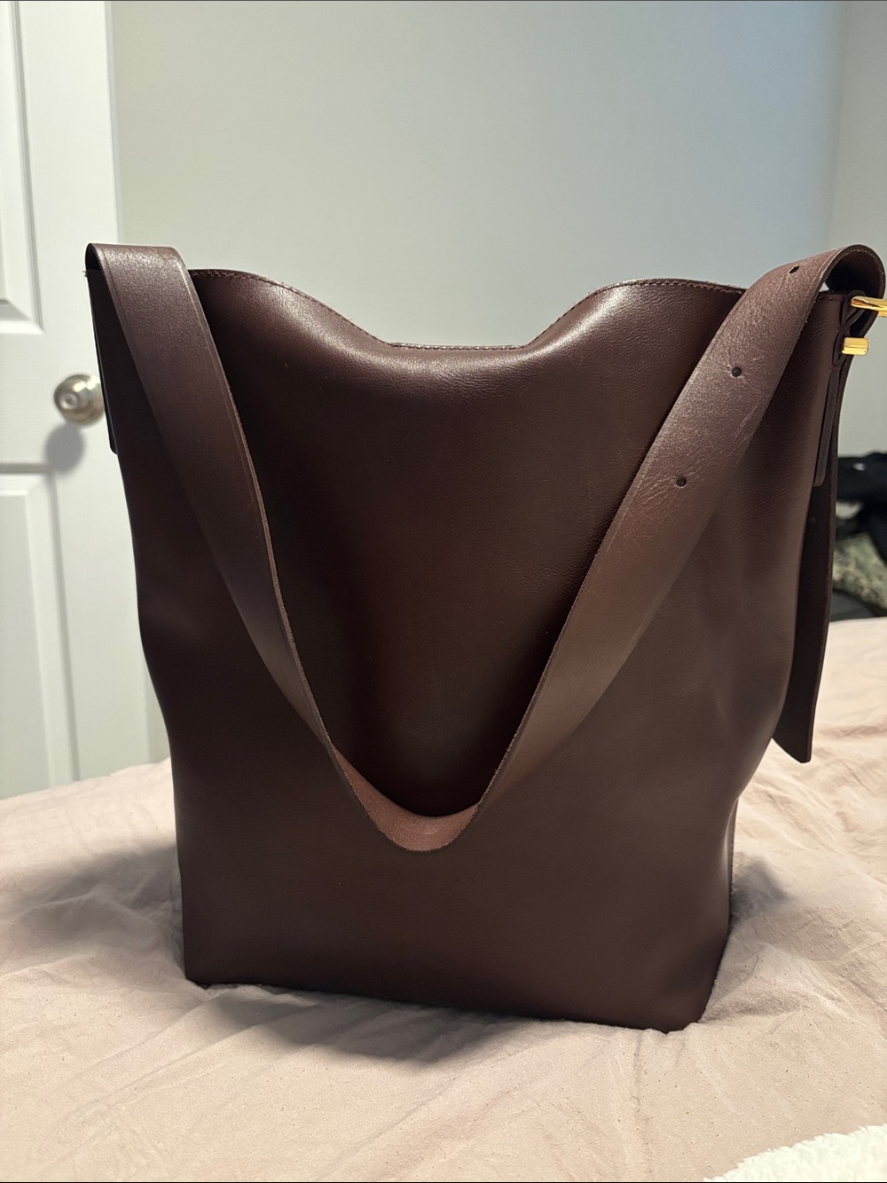 Madewell Essential Bucket Tote Chocolate Raisin